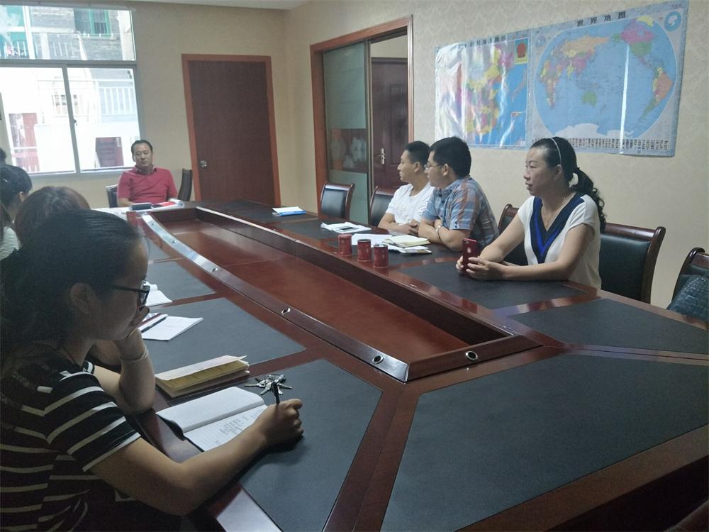 福建易順建筑工程有限公司2017年第一屆：“金秋助學(xué)，學(xué)子圓夢，誠信你我，感恩社會”