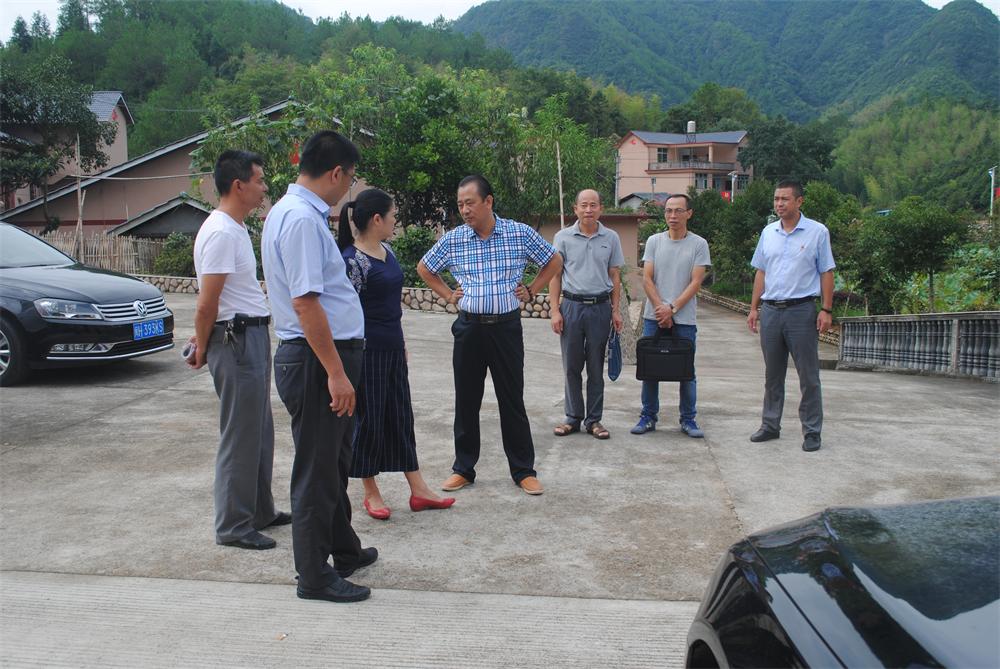 福建易順建筑工程有限公司“互動(dòng)聯(lián)動(dòng)、掛鉤幫扶”招沙甲村貧困戶捐贈(zèng)儀式